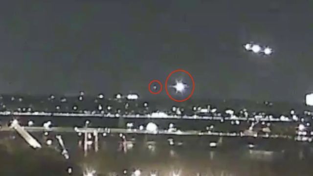 Spooky Webcam Videos a Passenger Jet Collided With a Black Hawk Helicopter Above Washington, D.C