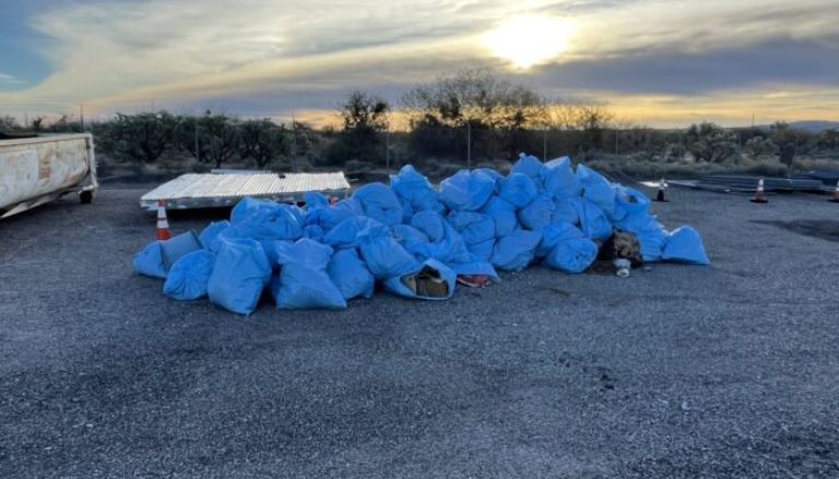 Volunteers Clear 10,400 Bags of Litter from Arizona Highways in 2024