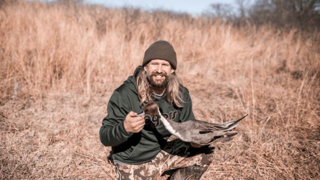7 Hunting Buddies Killed in American Airlines Plane Crash After Duck Hunting Trip