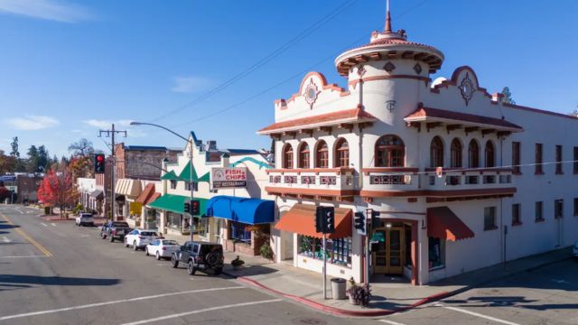 Retiring in California? These Towns Are Perfect for Your Next Chapter