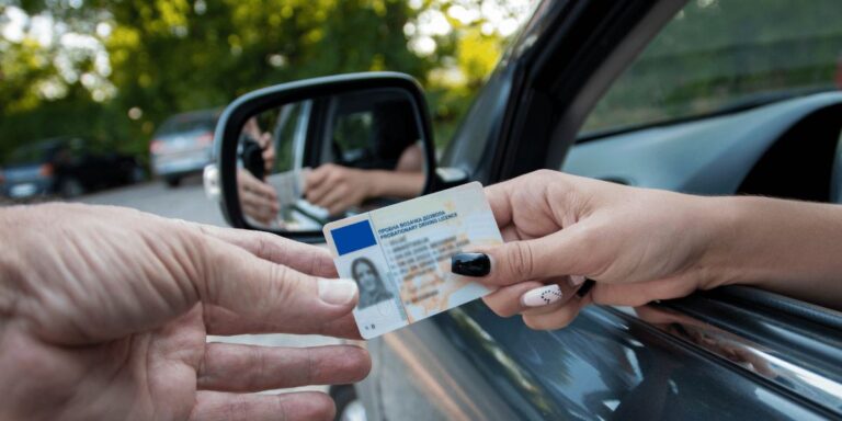 Drivers Beware A Big Change Is Coming to the License Renewal Exam – Check the New Age Rule Now!