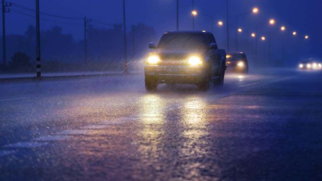 Flashing Headlights in Maine: What it Really Means and Why You Should Be Careful!