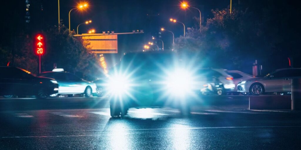 Flashing Headlights in Maine: What it Really Means and Why You Should Be Careful!