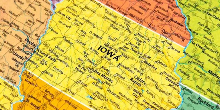 Retiring in Iowa These Towns Are Perfect for Your Next Chapter