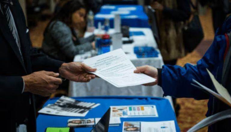 U.S. Adds 143,000 Jobs in January as Unemployment Rate Falls to 4%