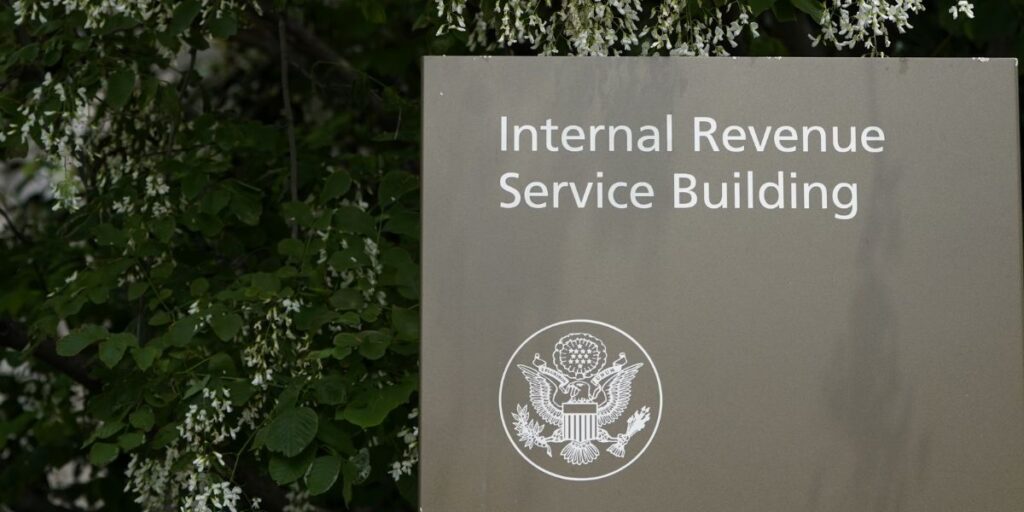 IRS Extends Federal Tax Deadline for Alabama and 6 Other States Until May 1