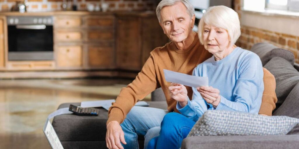 Retiring at 62? Here’s How to Avoid Losing Money in Social Security and Get a Bigger Payment